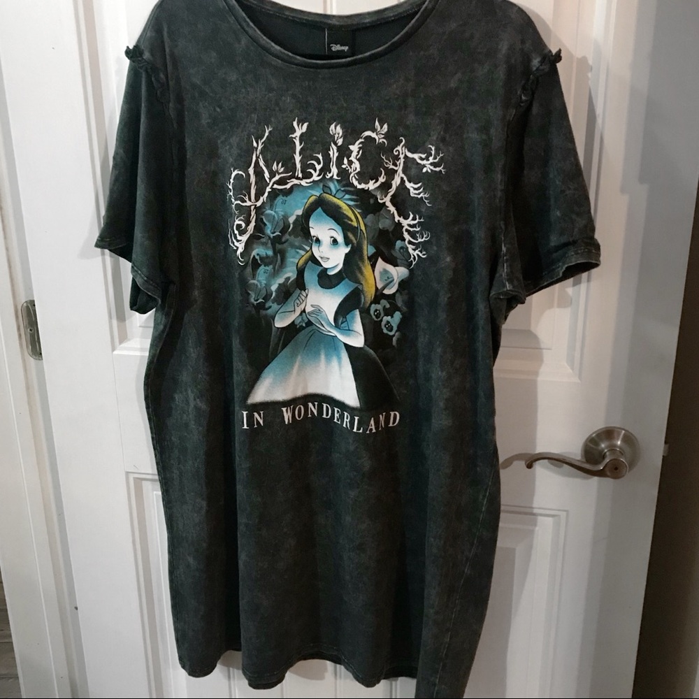 Alice in Wonderland Grungy T-shirt Dress